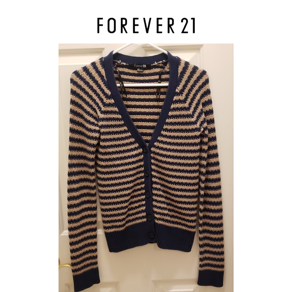 4/$25 🥂 Forever 21 Striped Button up Cardigan